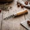 Nóż Opinel No 8 z grawerem grzybów – drewno oliwne