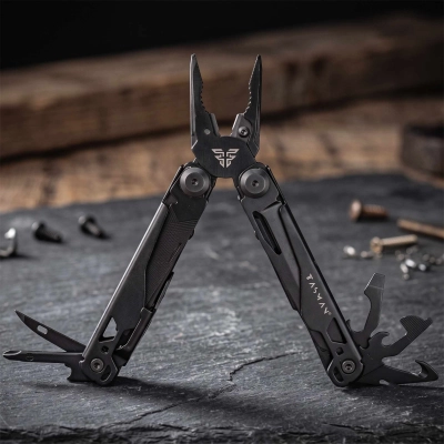 Multitool Mechanik Czarny z grawerem - 19 funkcji, klucze płaskie, stal 440