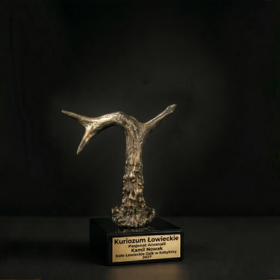 Statuetka myśliwska Anomalia – Forma Anormalna